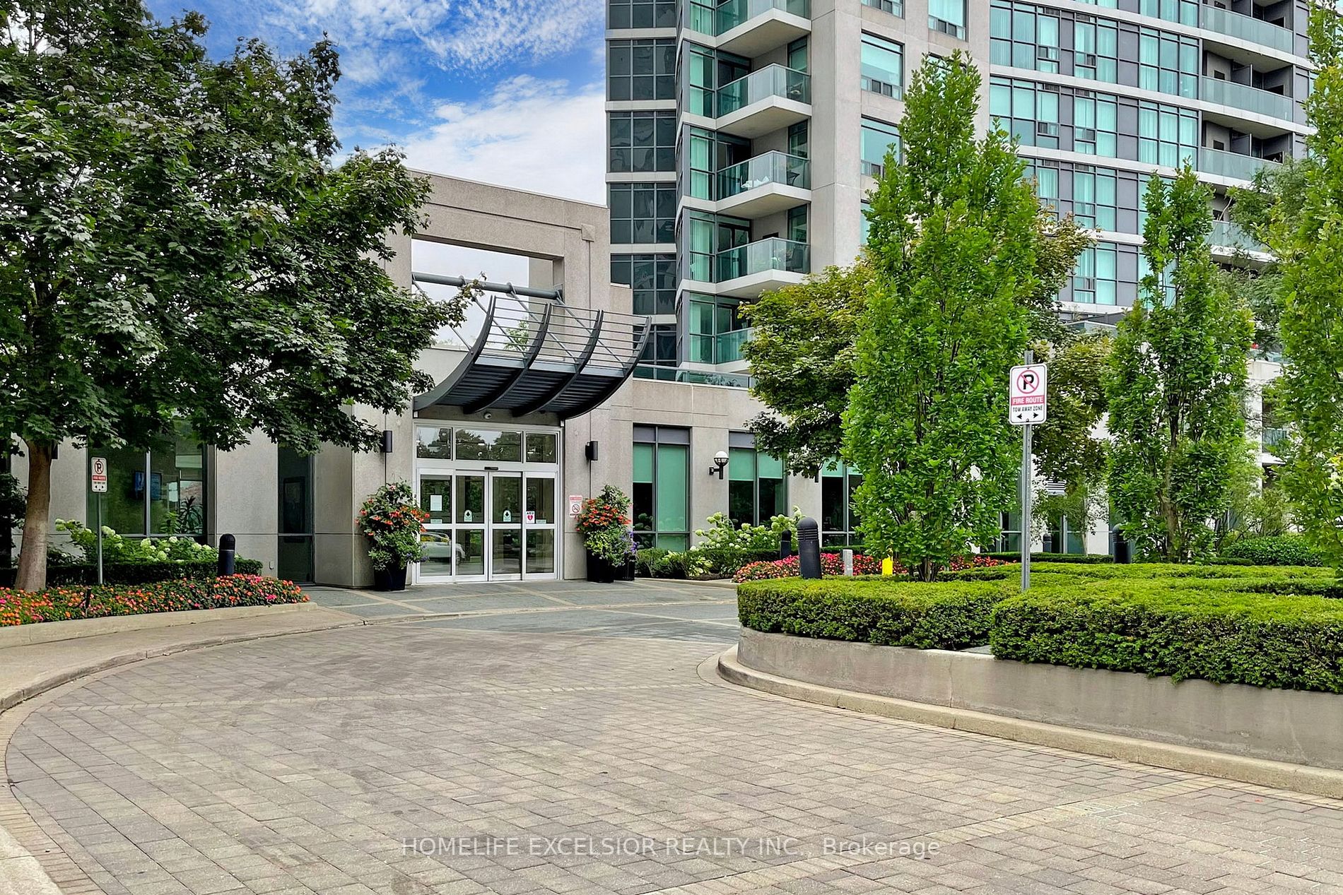 30 Harrison Garden Blvd, #1901