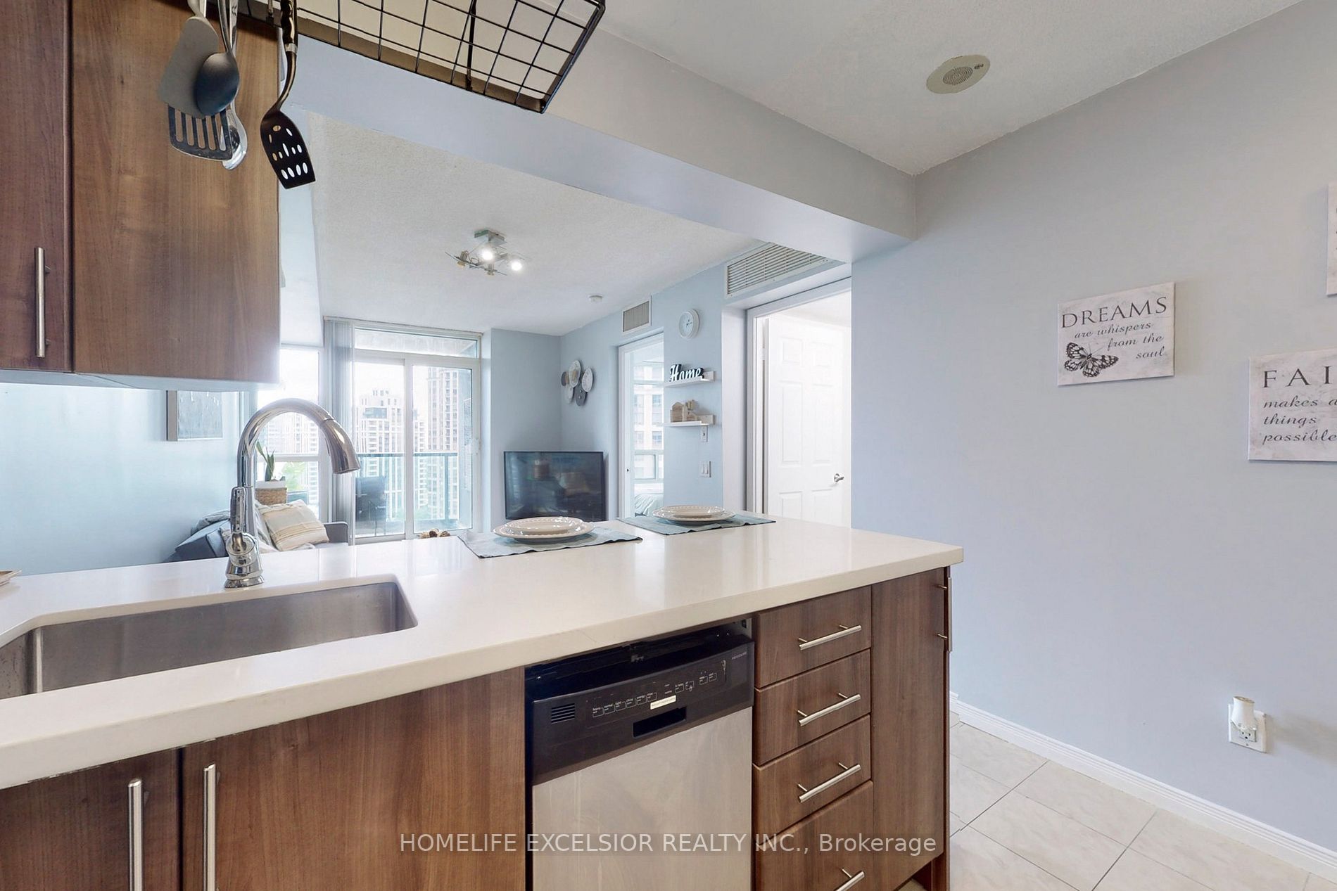 30 Harrison Garden Blvd, #1901
