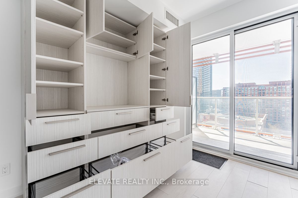 18 Maitland Terrace, #1007