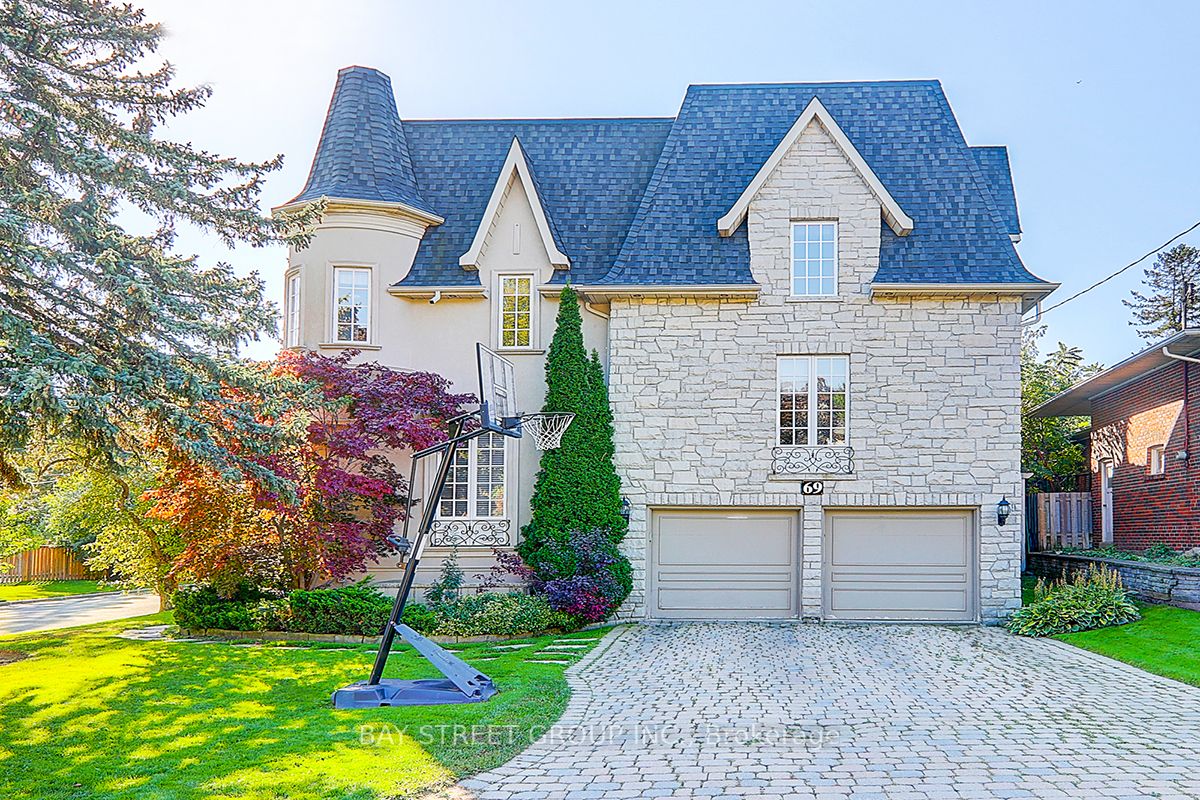 69 Munro Boulevard