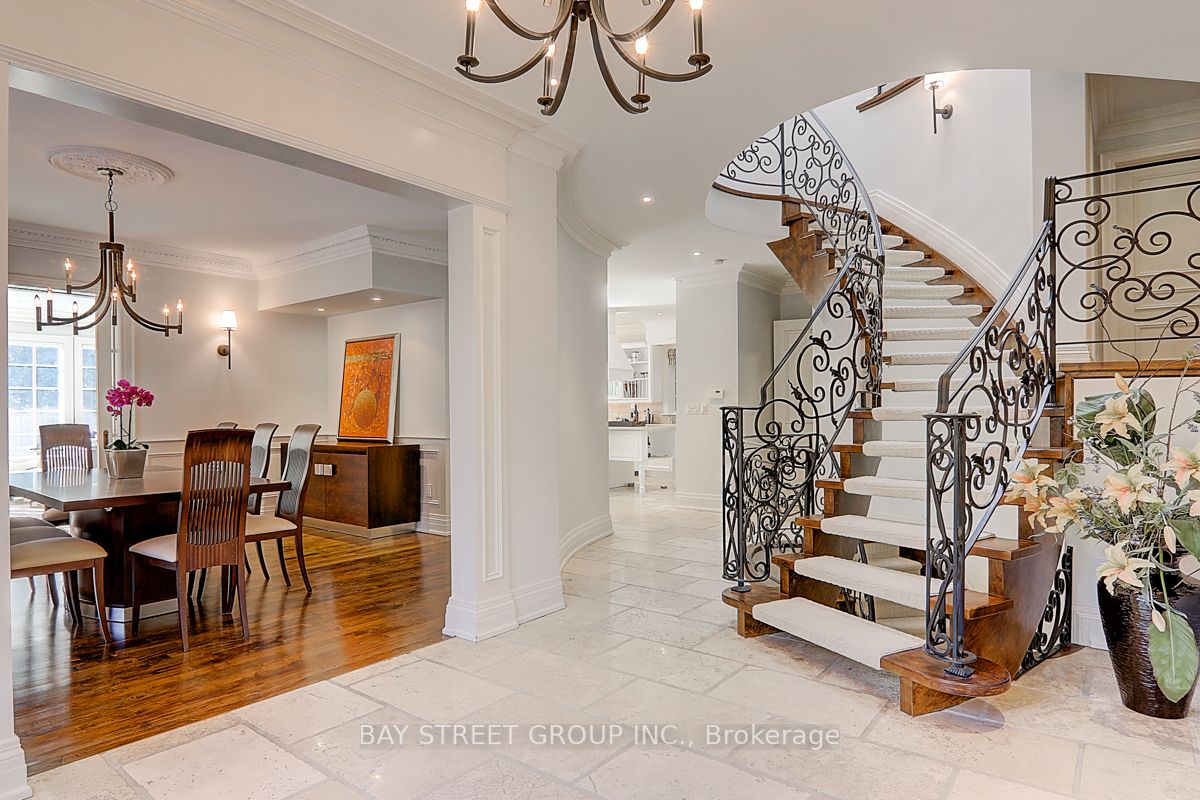 69 Munro Boulevard