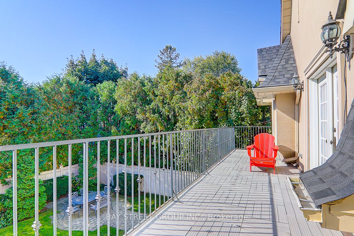 69 Munro Boulevard