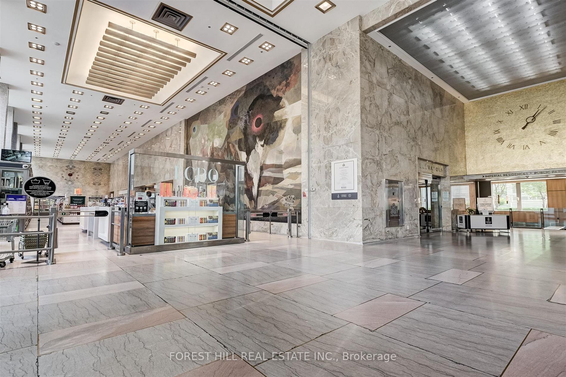 111 St Clair Ave W, #1618