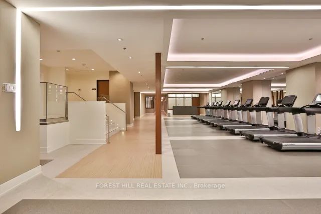 111 St Clair Ave W, #1618