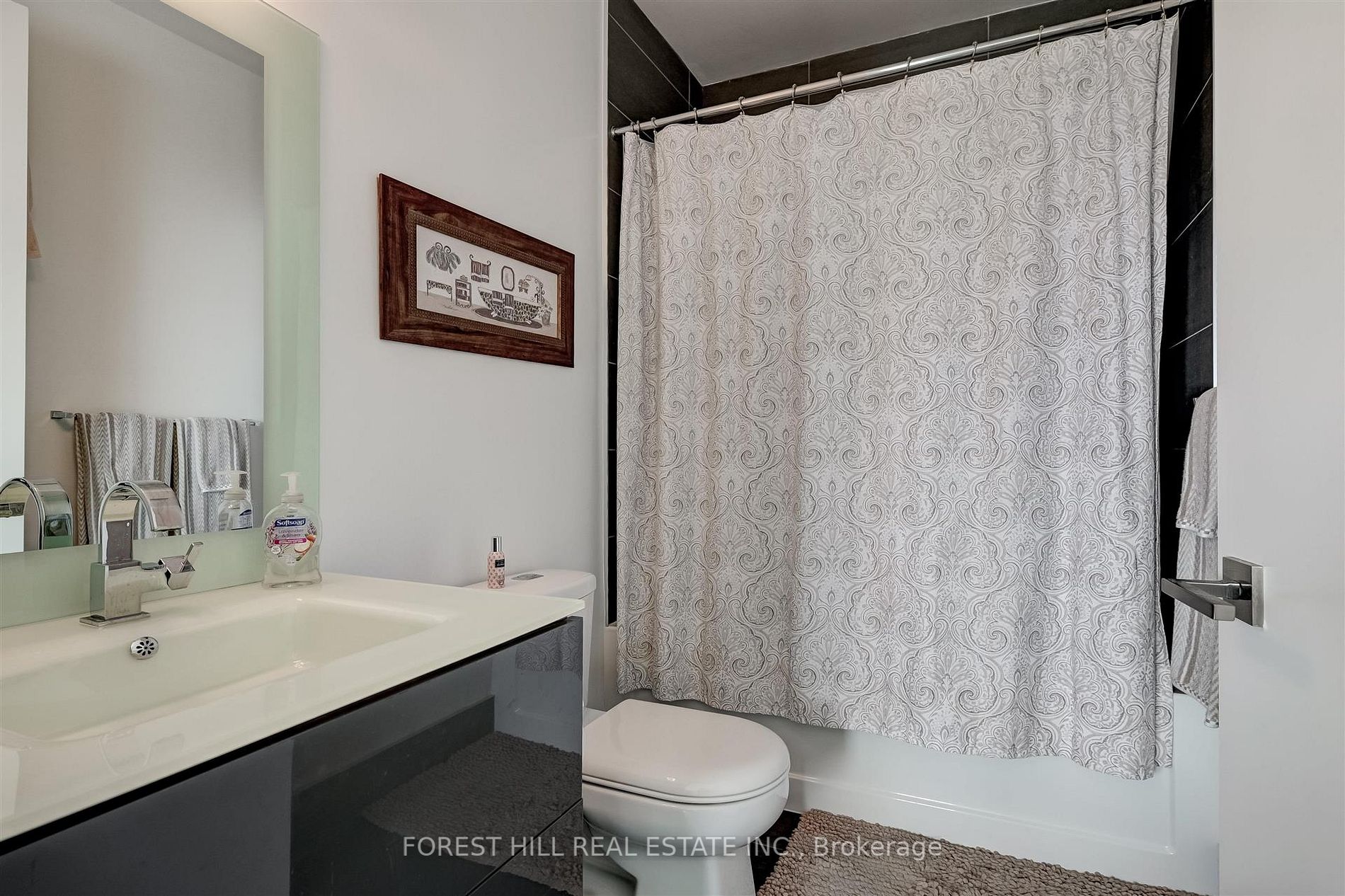111 St Clair Ave W, #1618