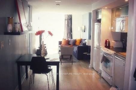 25 Telegram Mews, #3010
