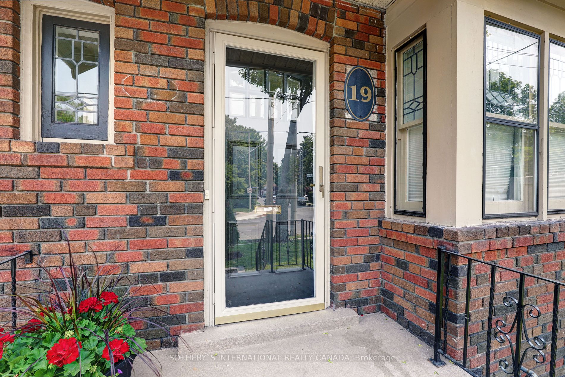 19 Southvale Drive