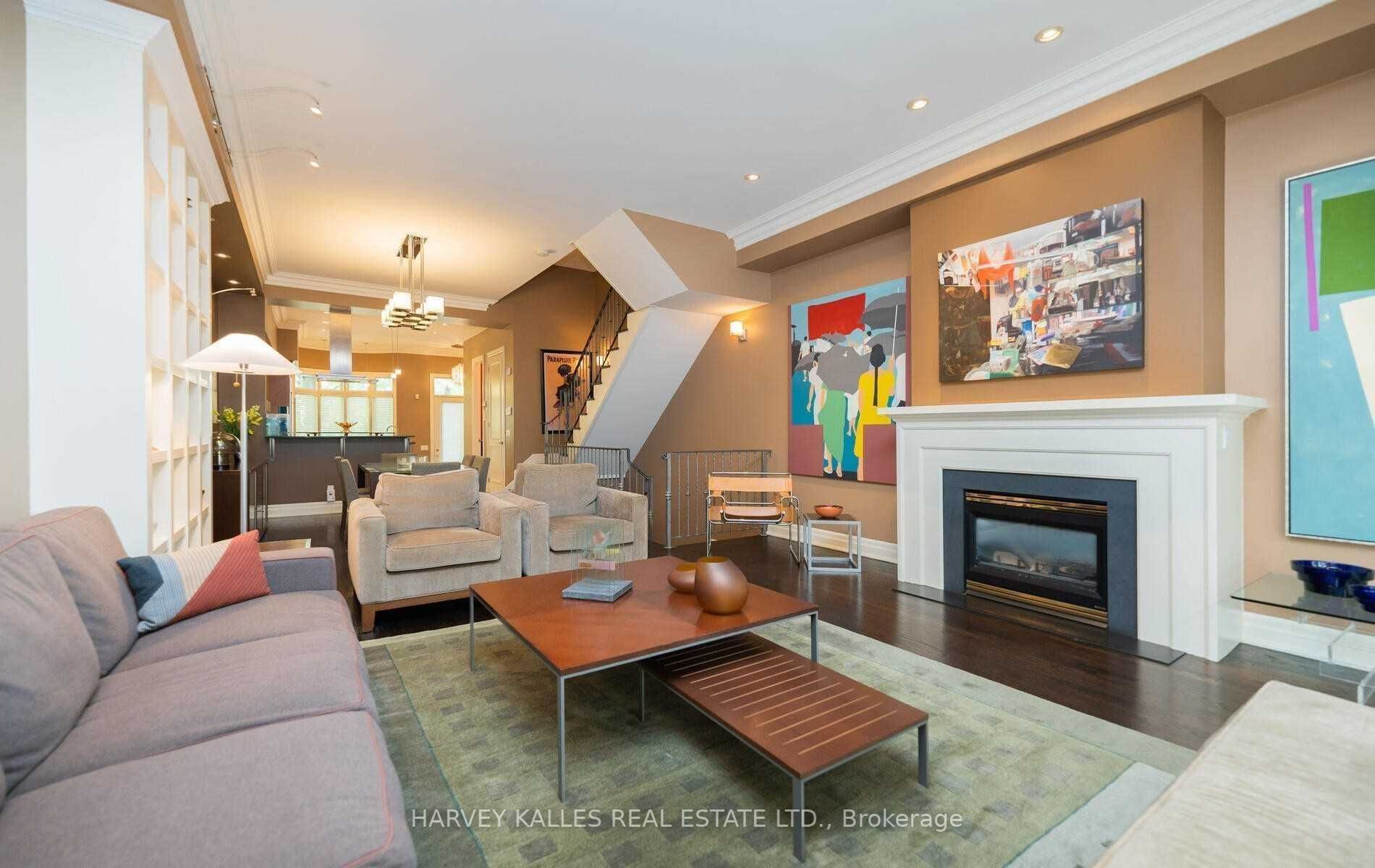 421 Walmer Rd