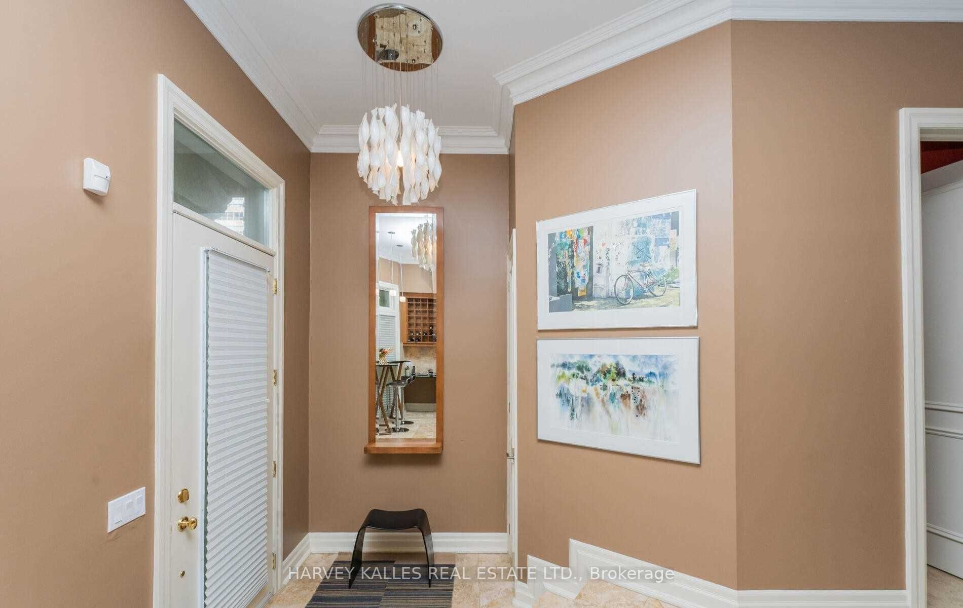421 Walmer Rd