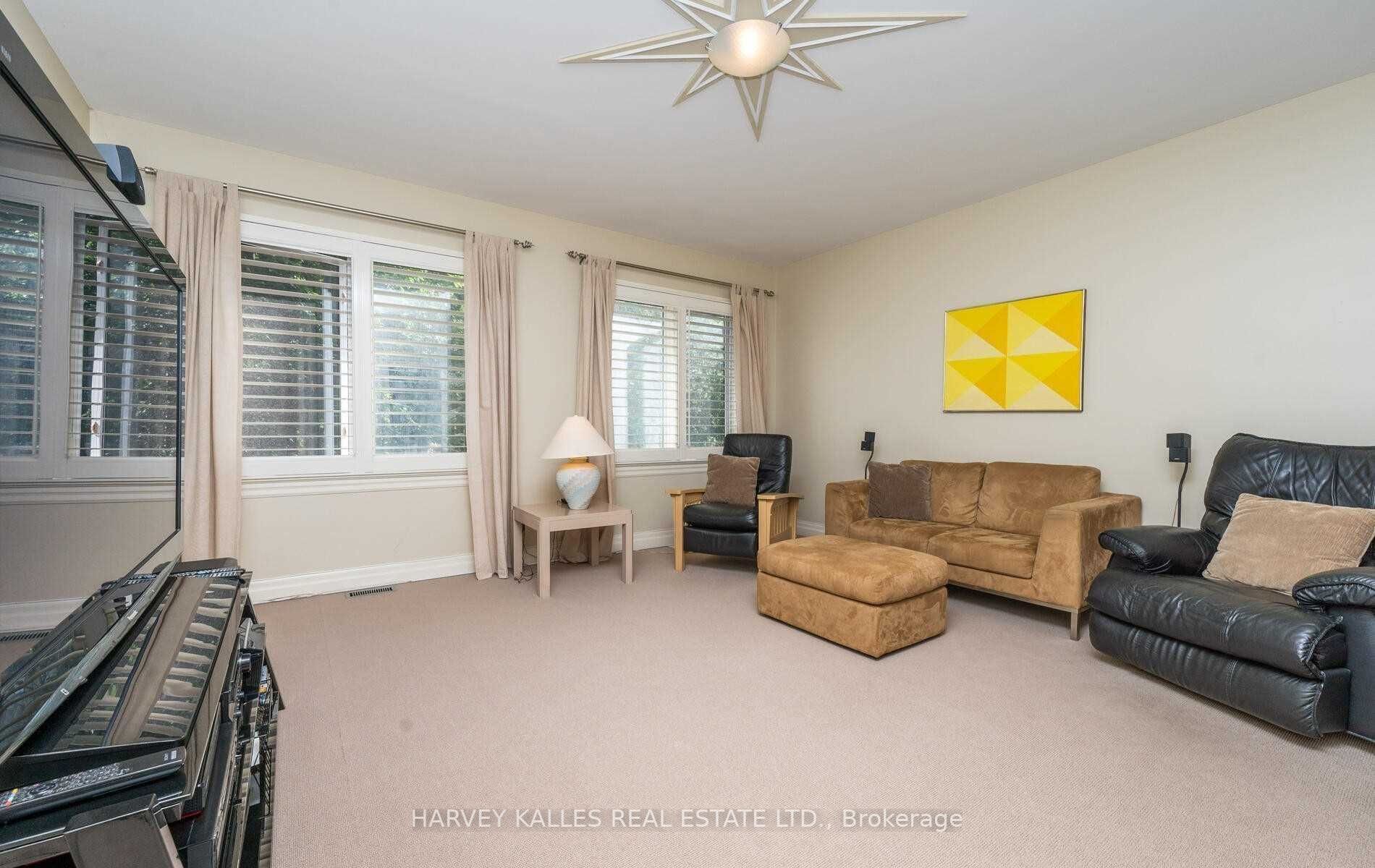 421 Walmer Rd