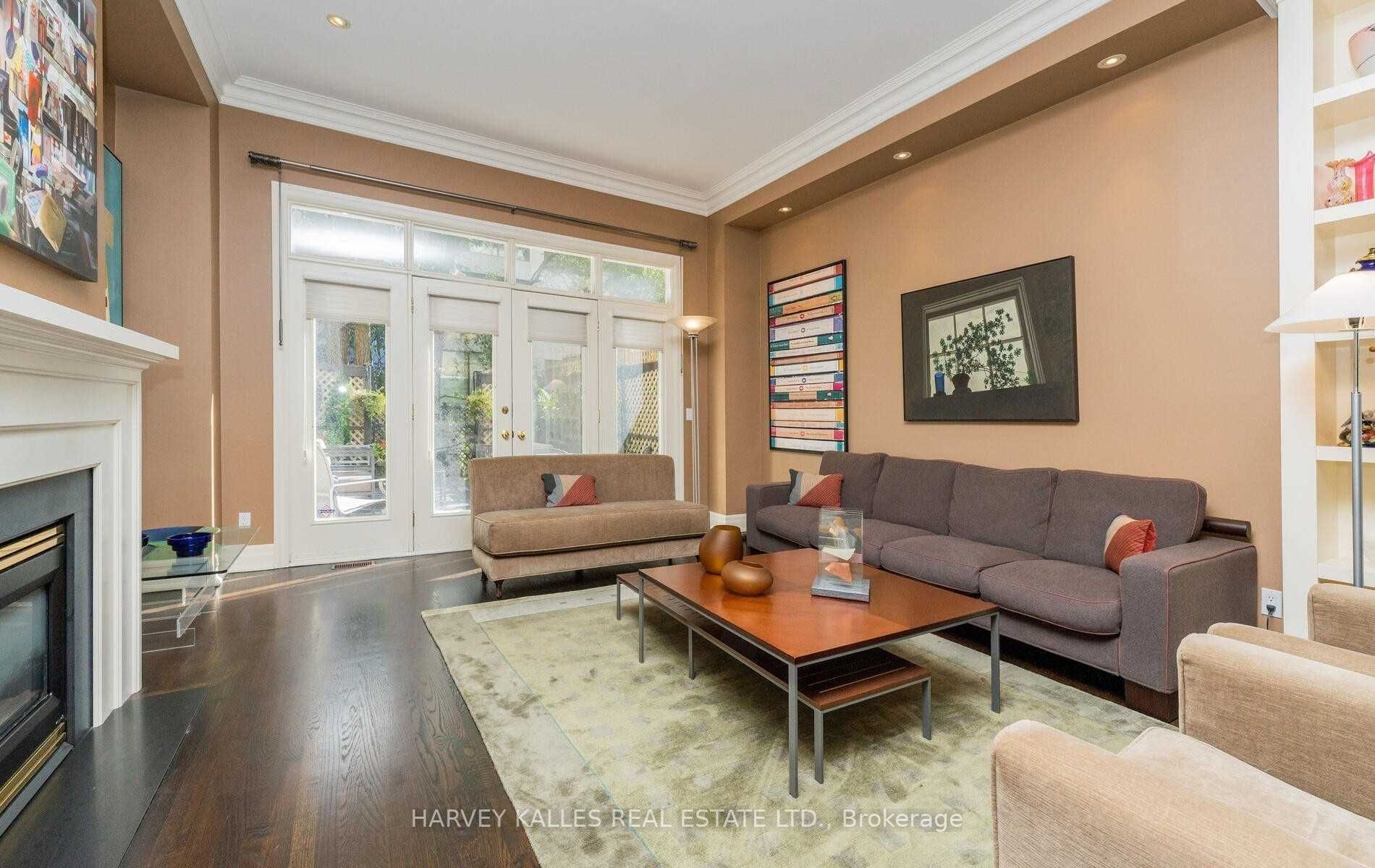 421 Walmer Rd