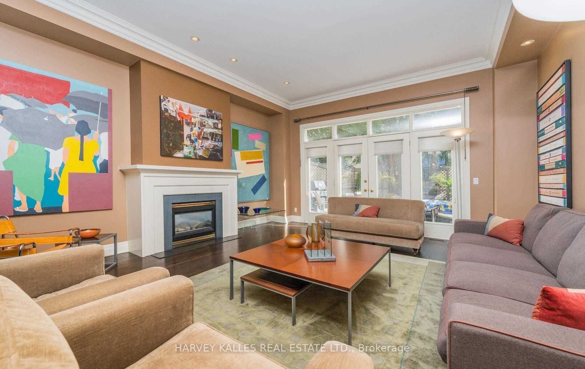 421 Walmer Rd