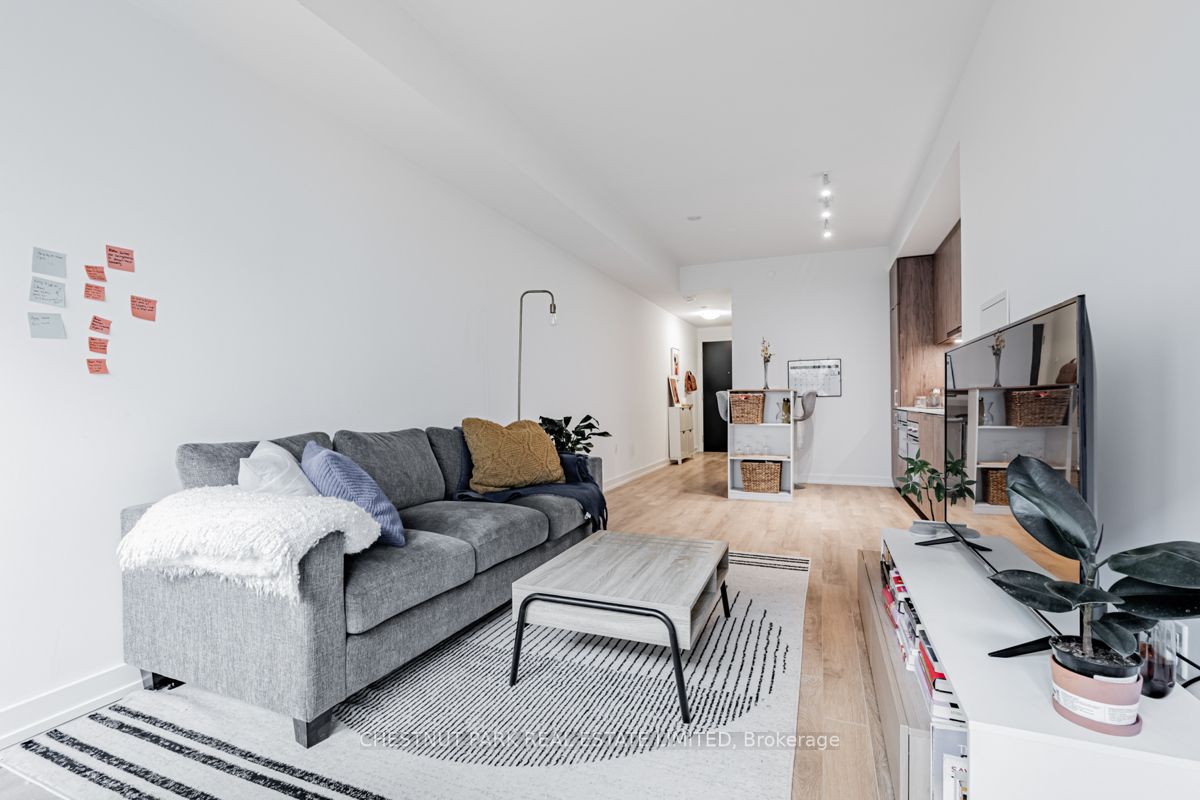 158 Front St E, #504