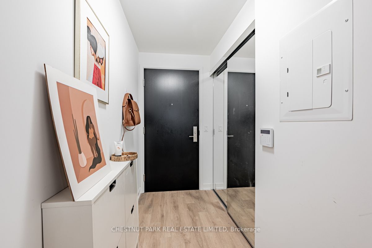 158 Front St E, #504