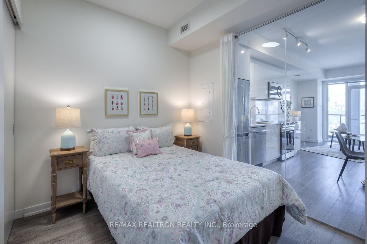 50 Power St, #1025