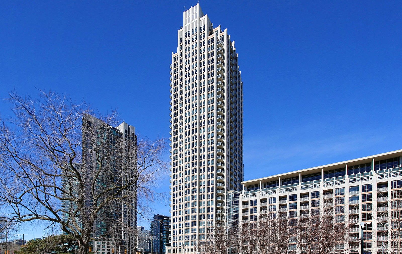 628 Fleet St, #916