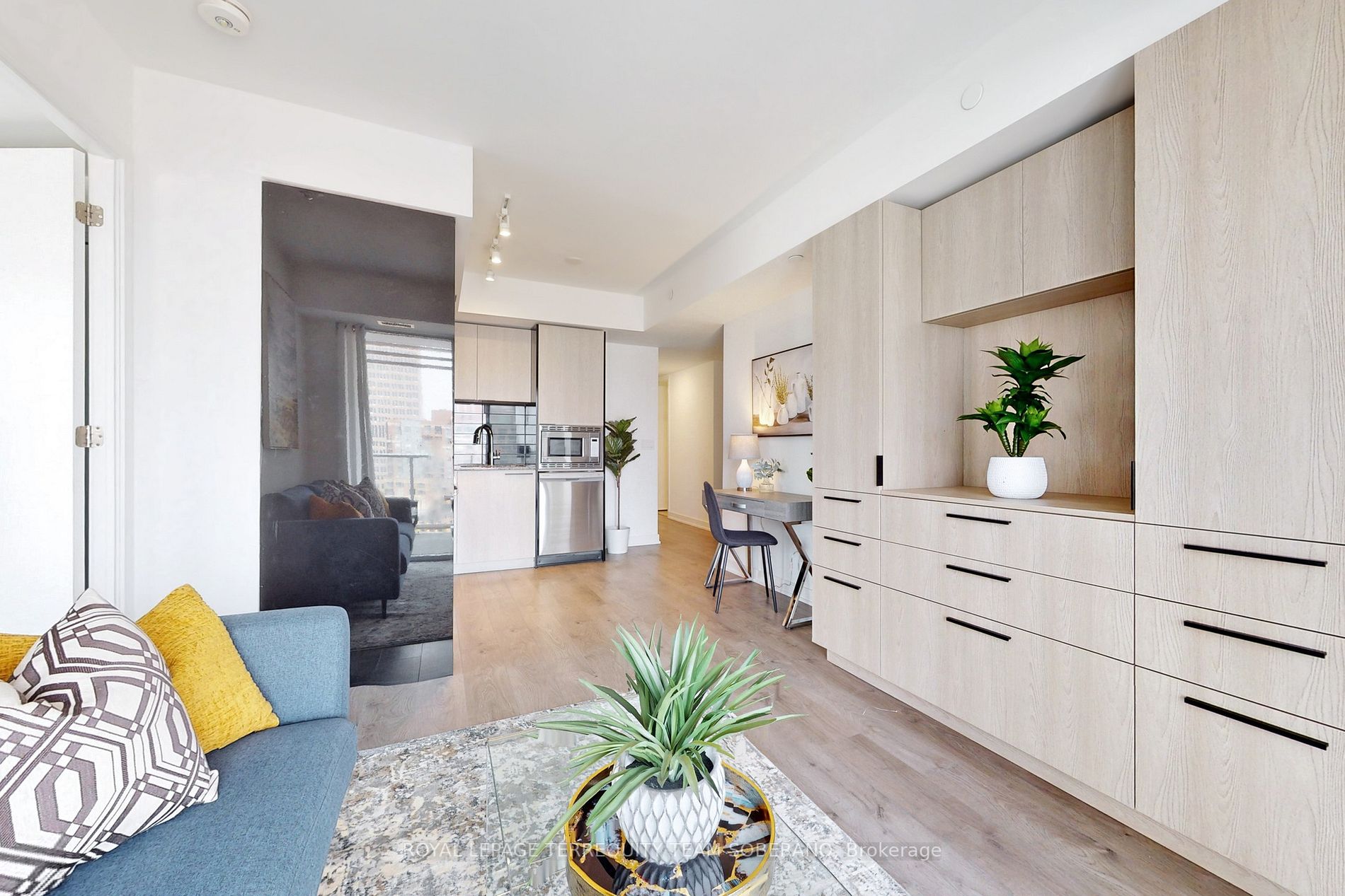 18 Maitland Terr, #1110