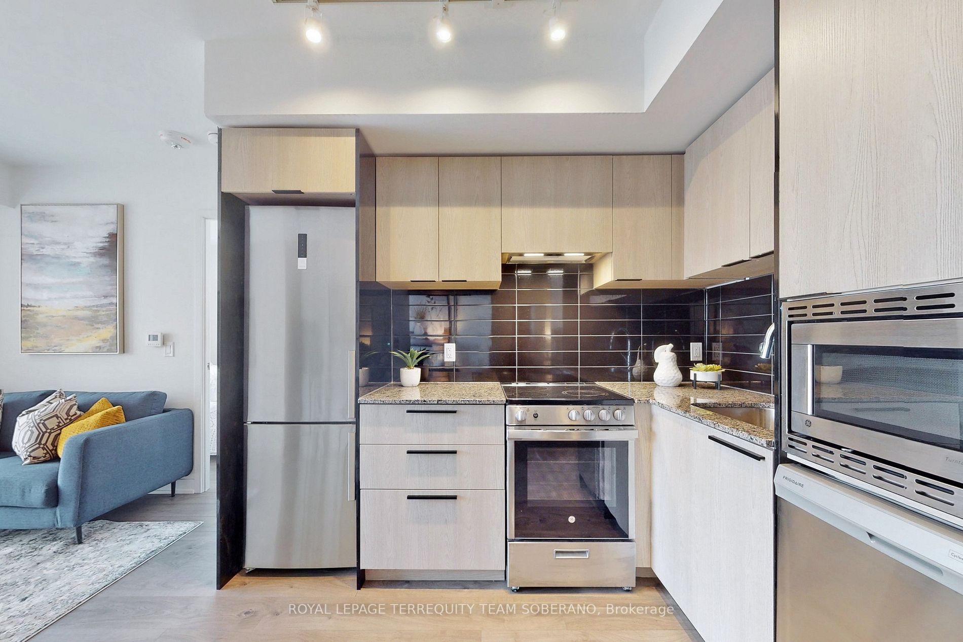 18 Maitland Terr, #1110
