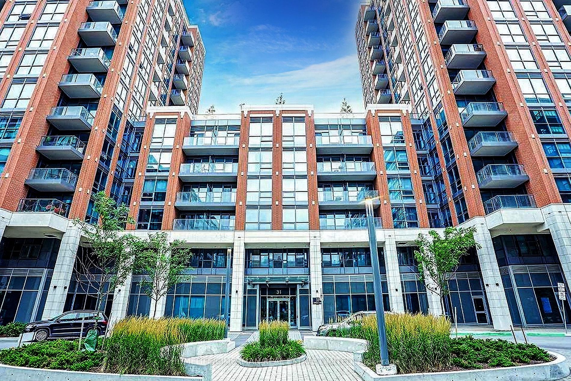 31 Tippett Rd, #736