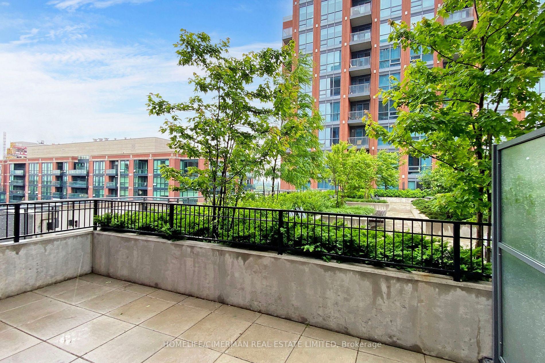 31 Tippett Rd, #736
