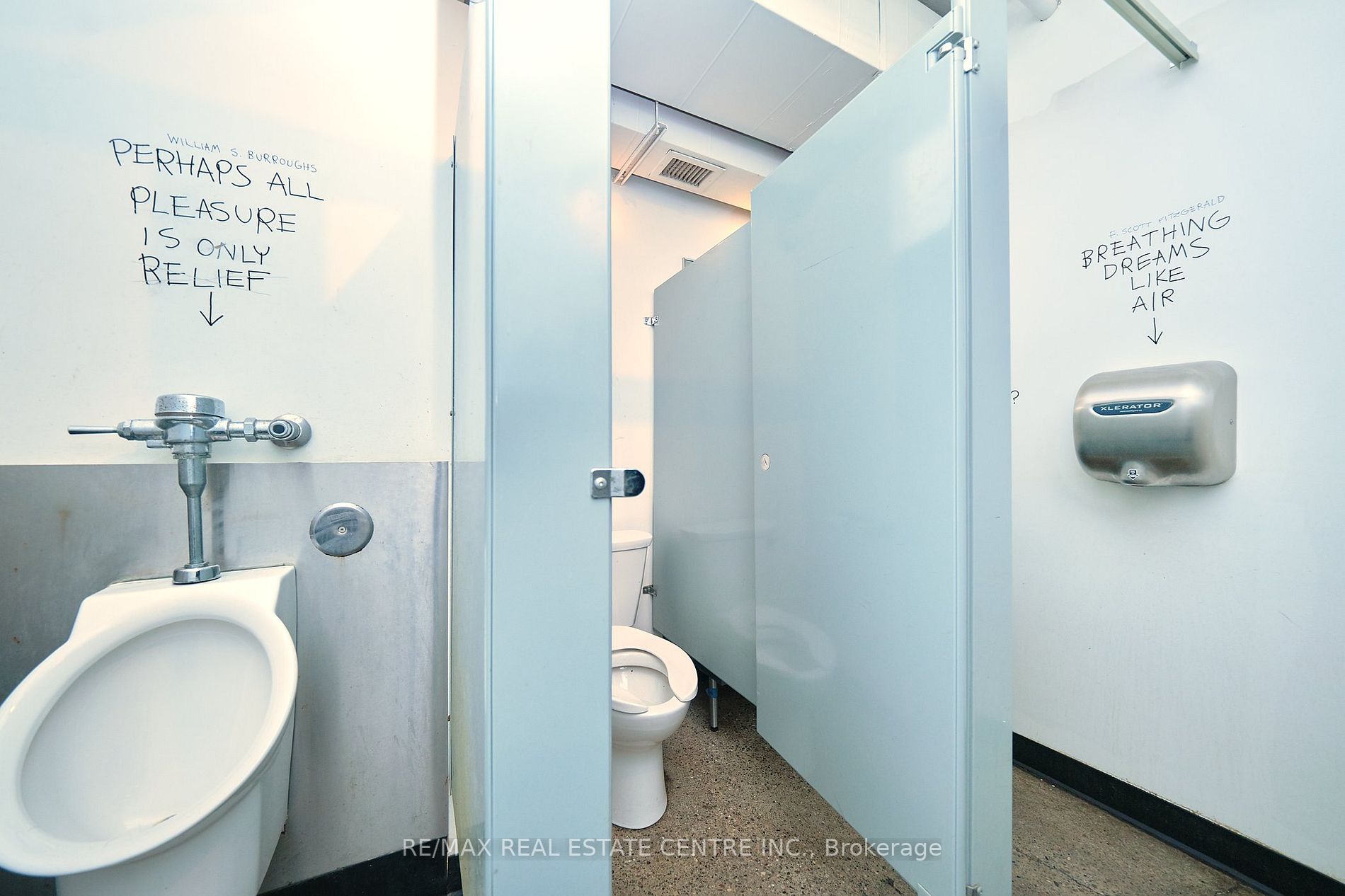 106 Mutual St, #8