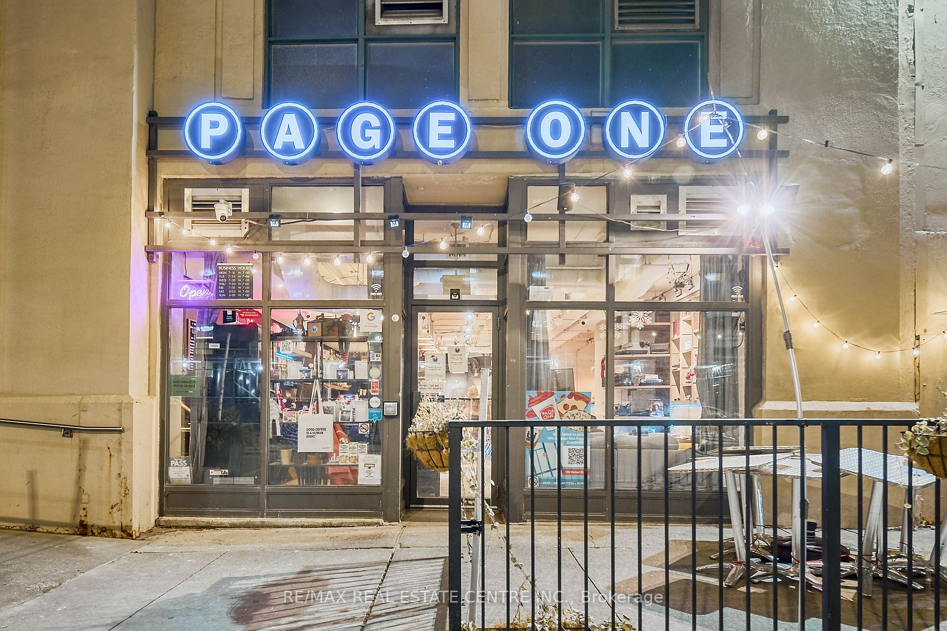 106 Mutual St, #8