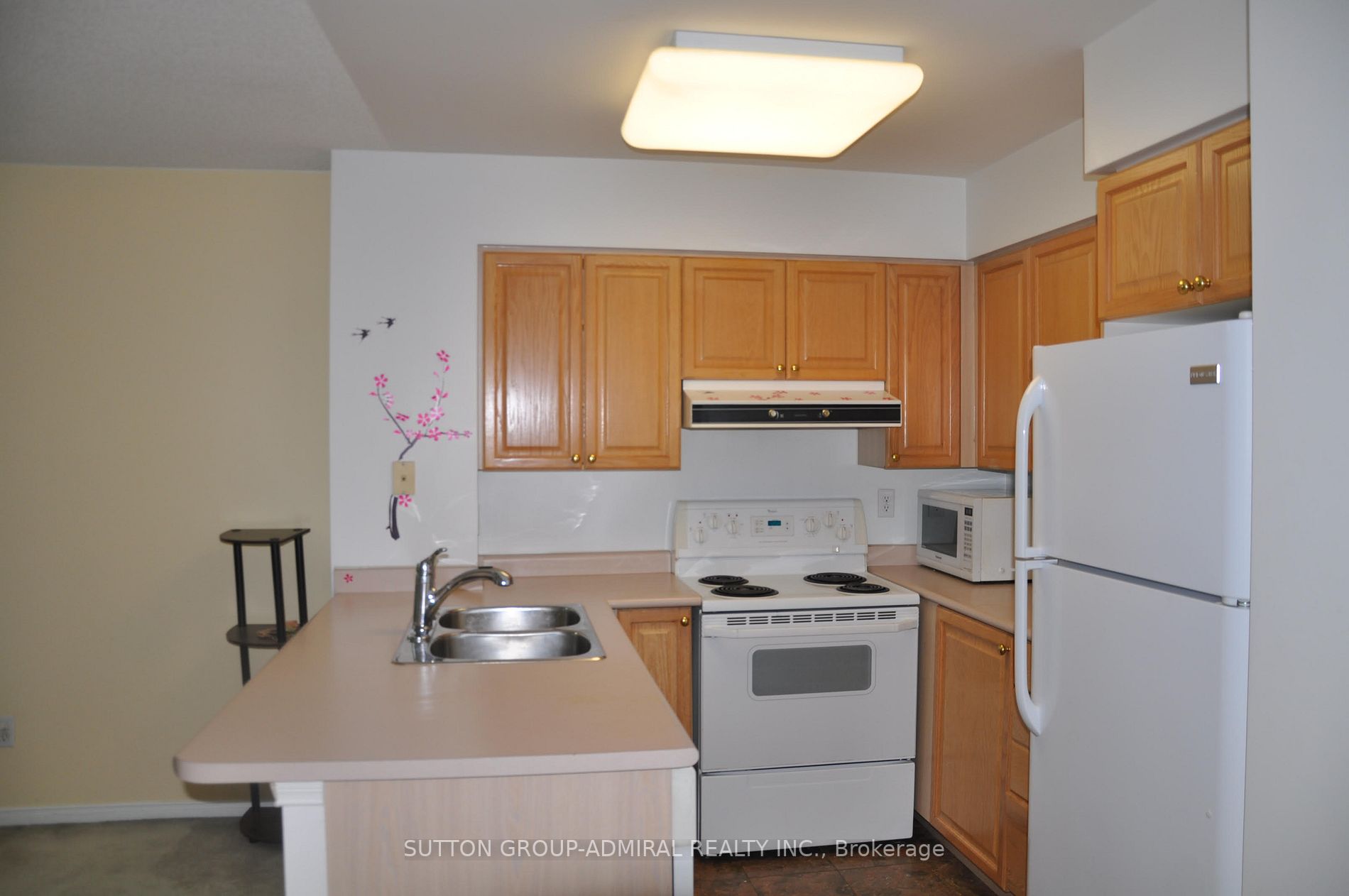 750 Bay St, #2705