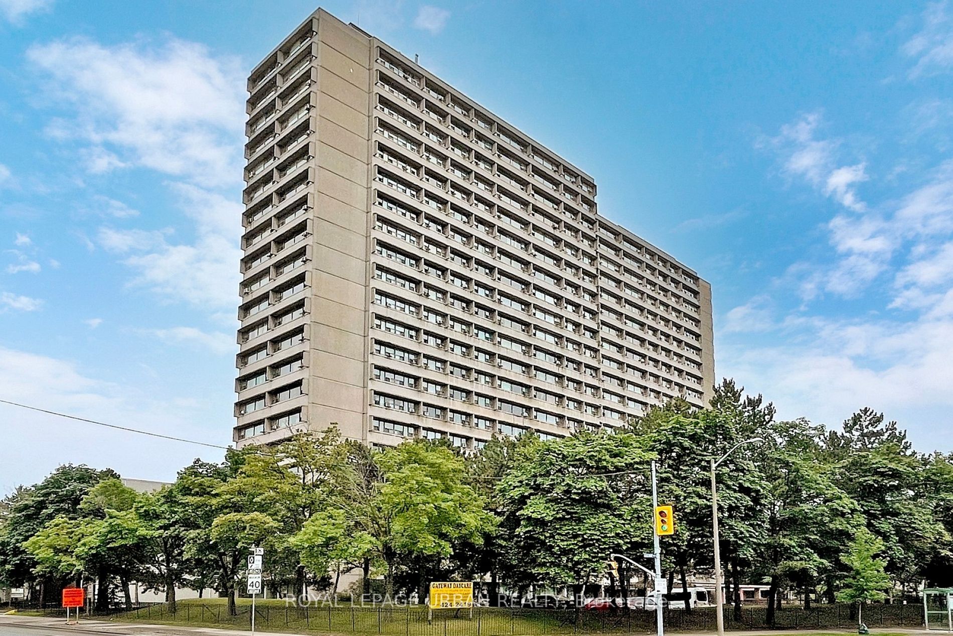 100 Leeward Glwy, #1901
