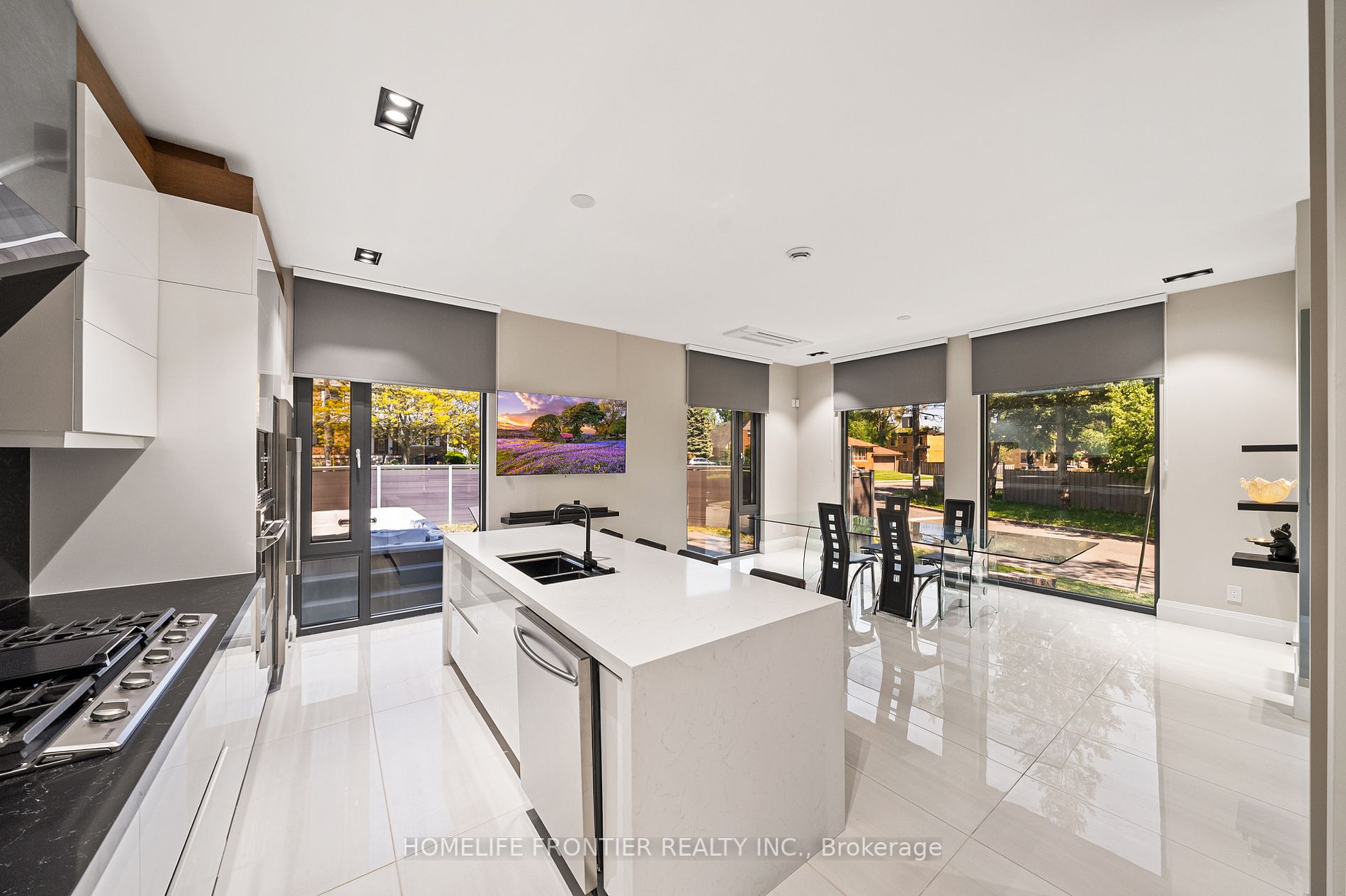 28 Kirkland Blvd