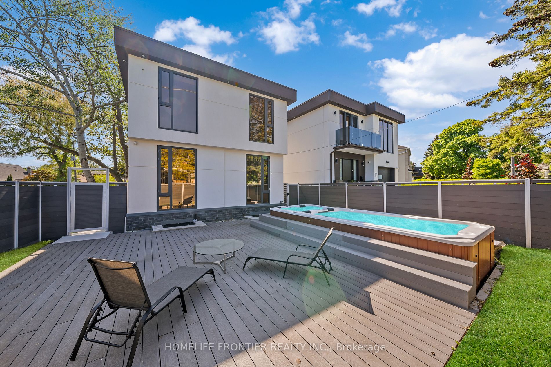 28 Kirkland Blvd