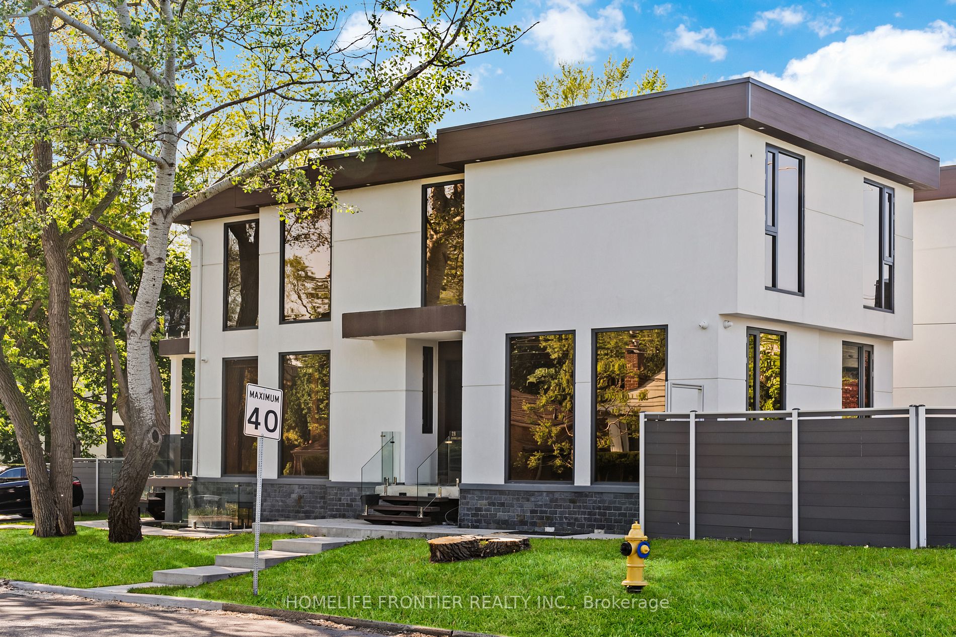 28 Kirkland Blvd