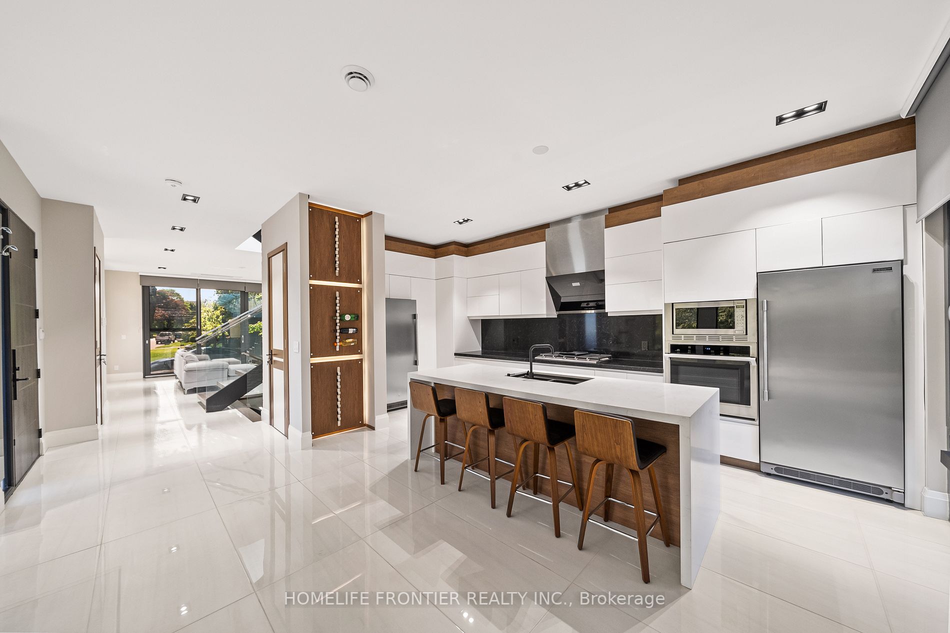 28 Kirkland Blvd