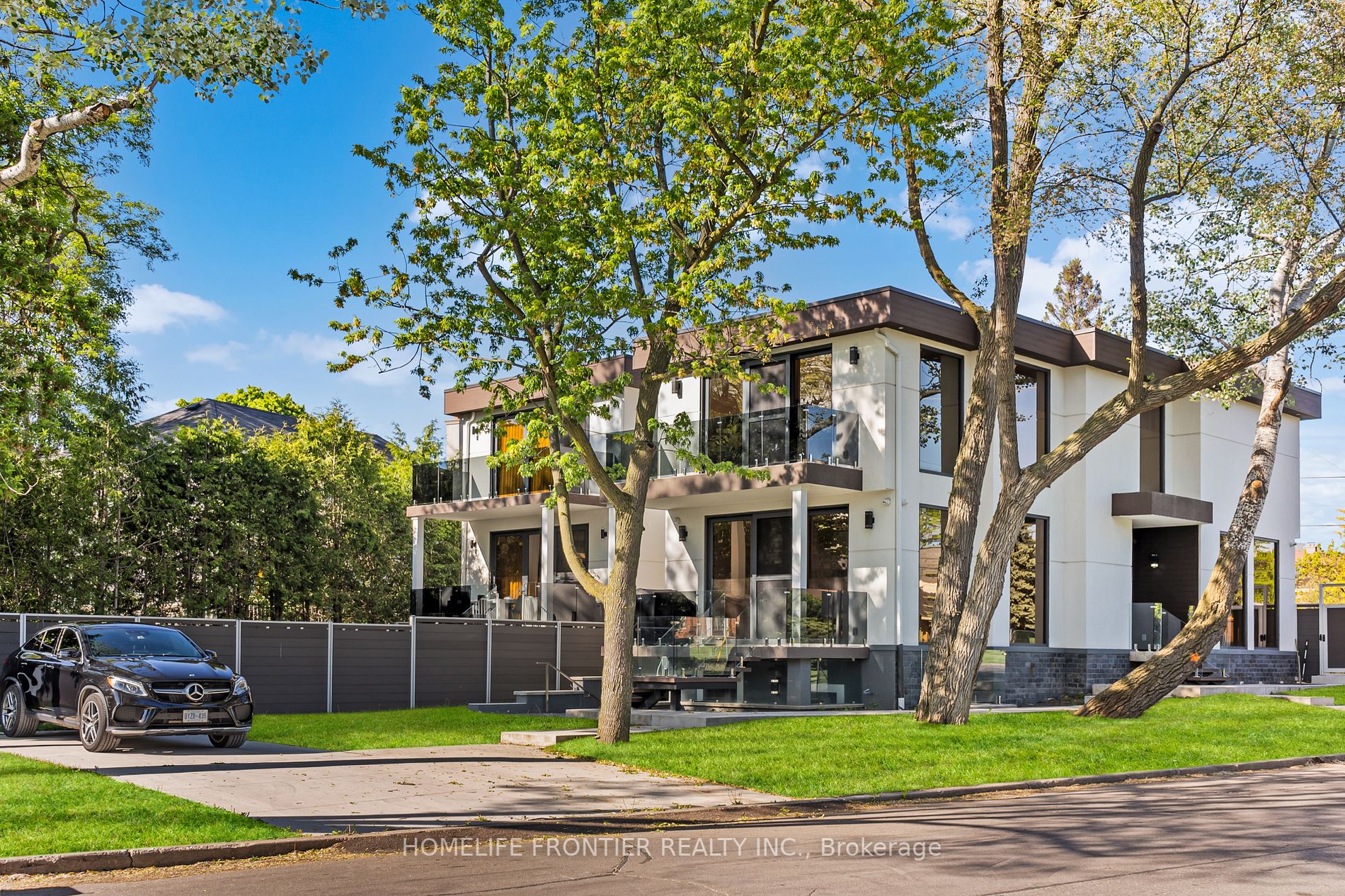 28 Kirkland Blvd