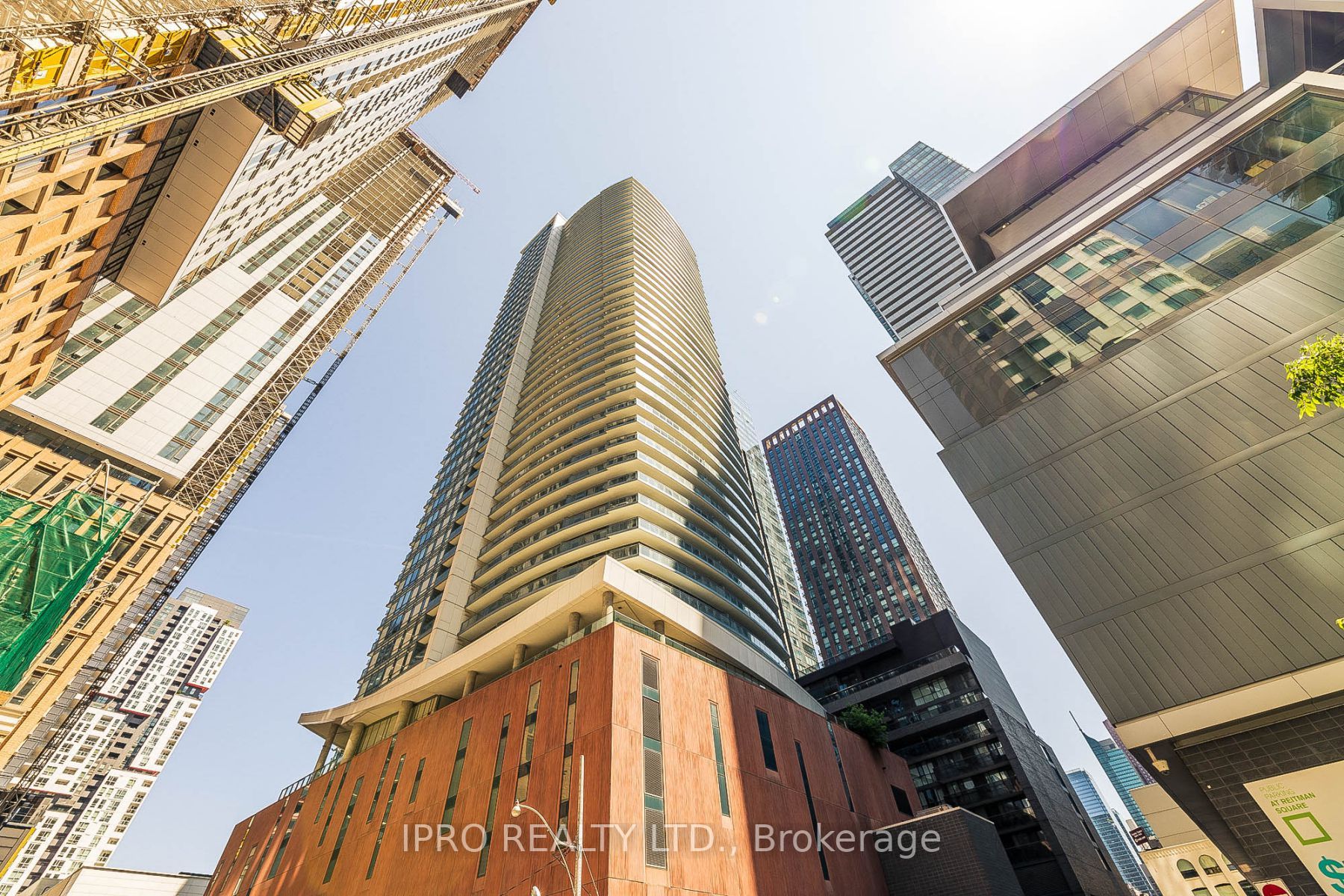 21 Widmer St, #1704