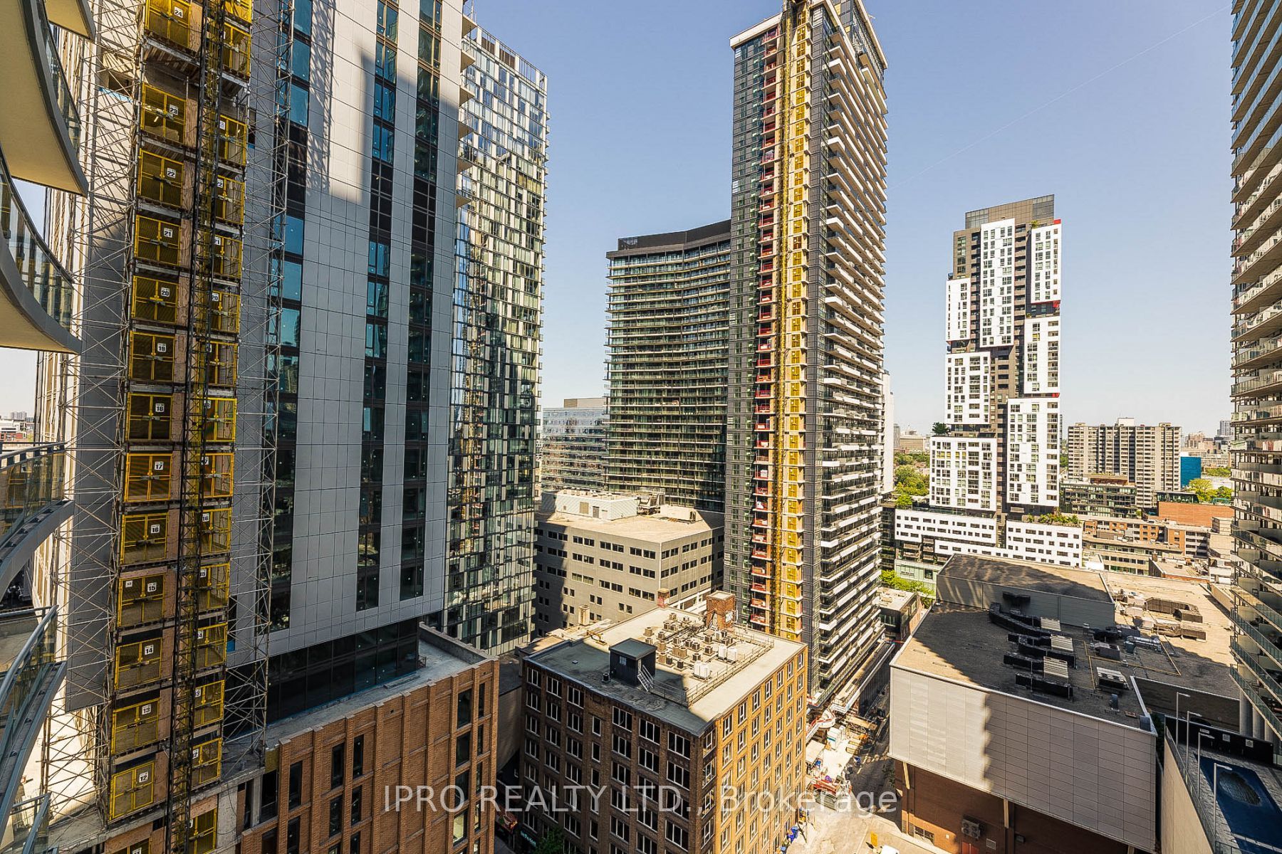 21 Widmer St, #1704