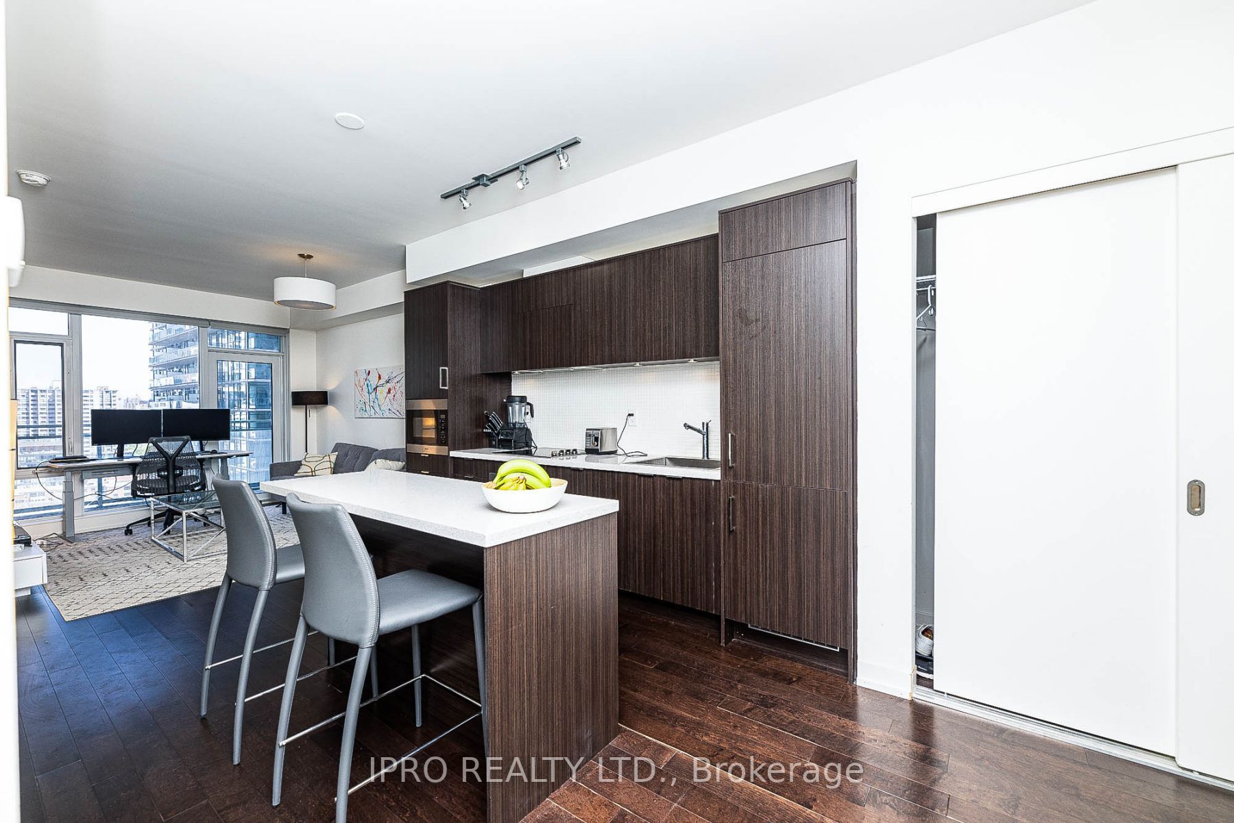 21 Widmer St, #1704