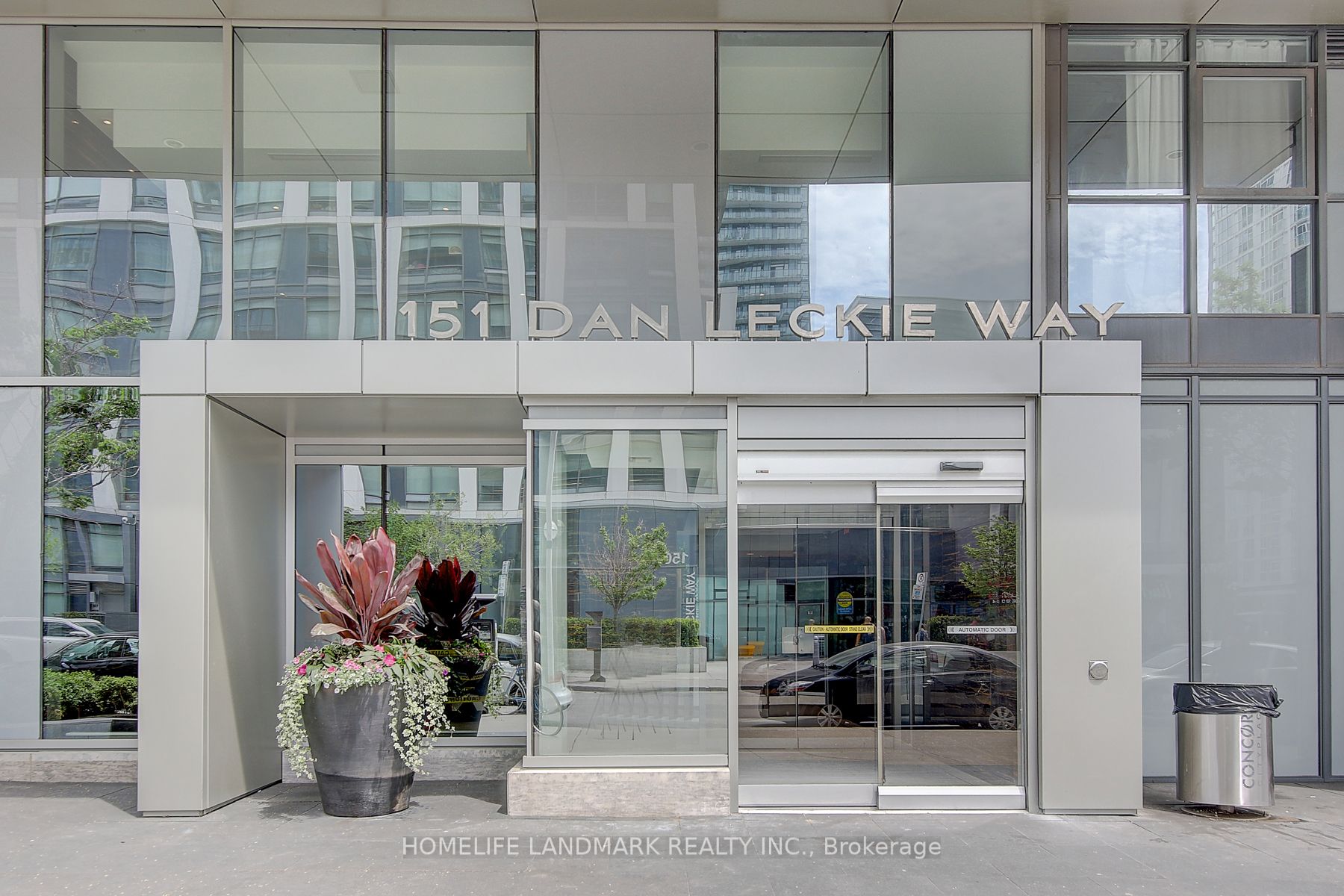 151 Dan Leckie Way, #506