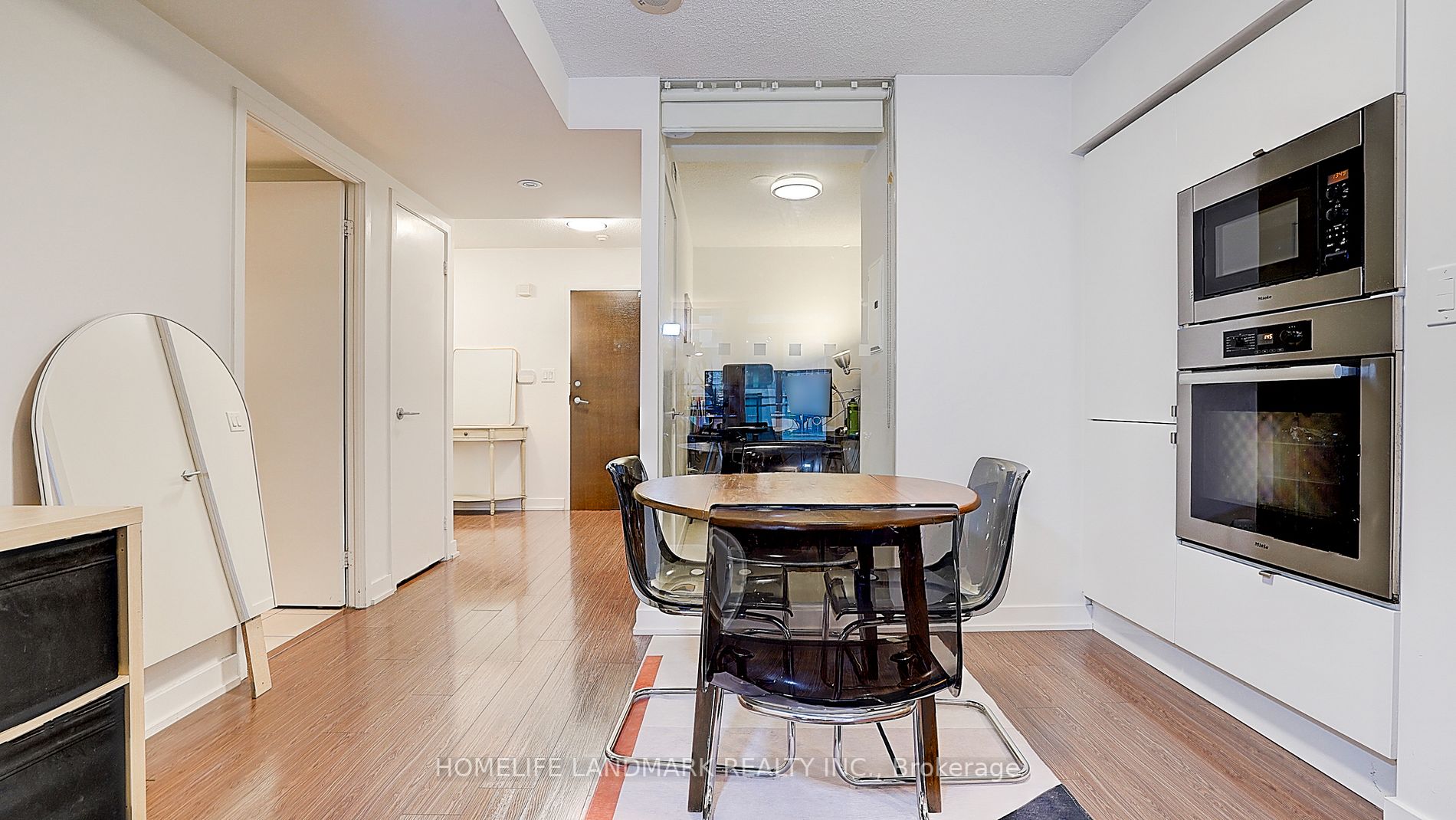 151 Dan Leckie Way, #506