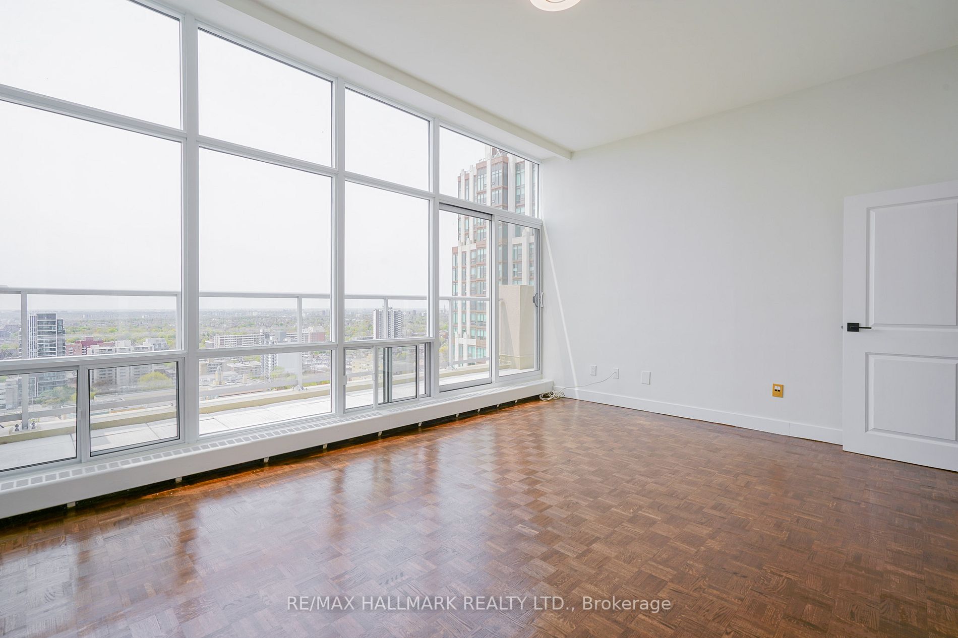 400 Walmer Rd W, #Ph1
