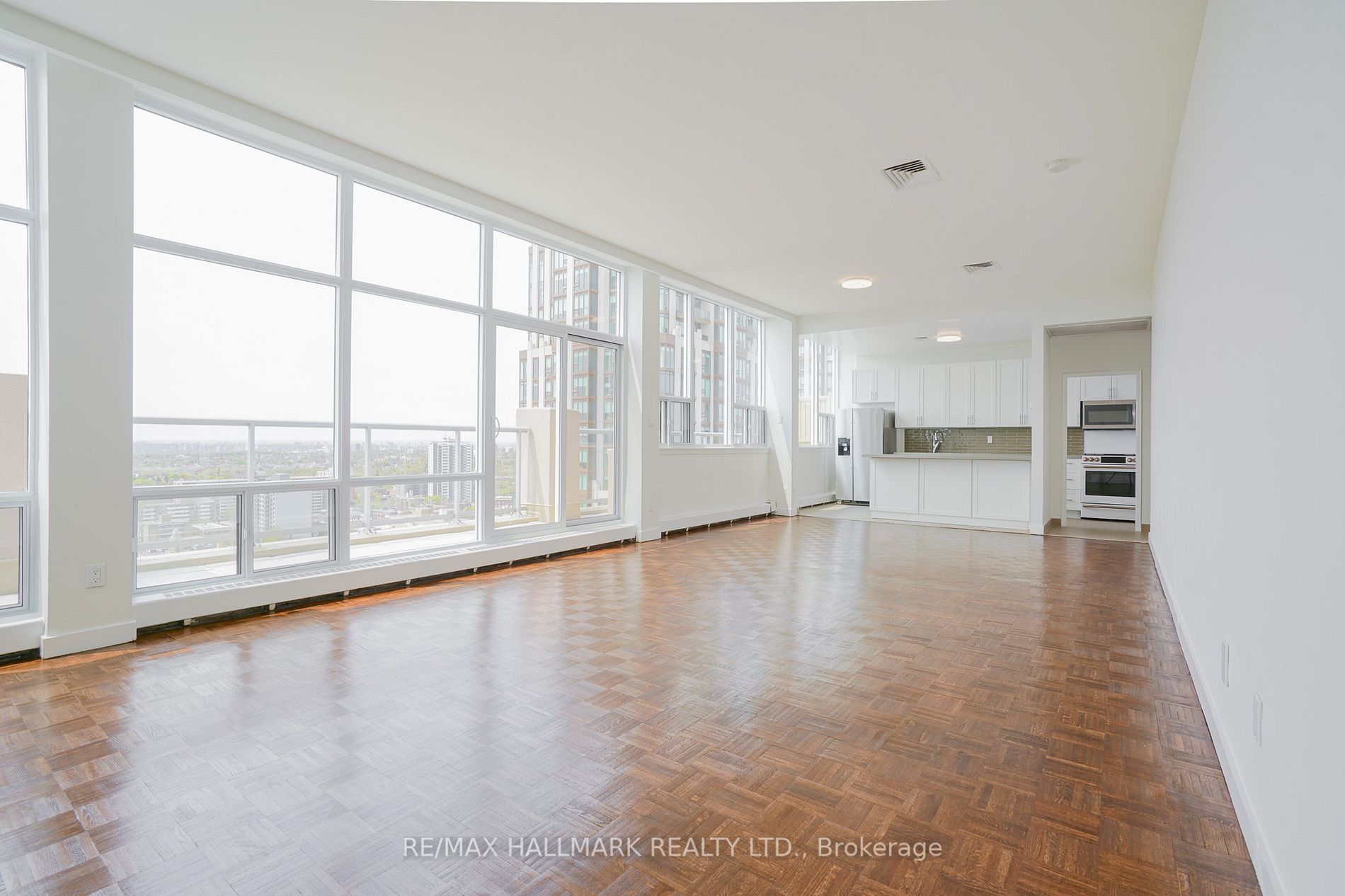 400 Walmer Rd W, #Ph1