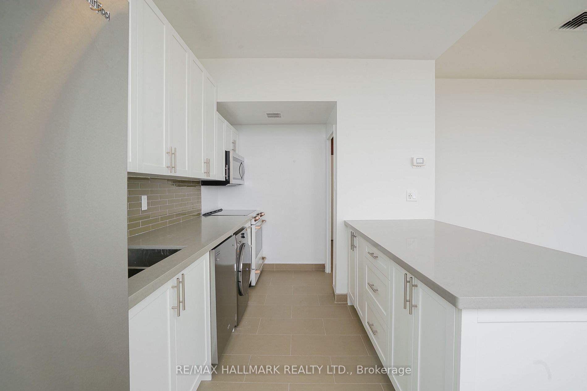 400 Walmer Rd W, #Ph1