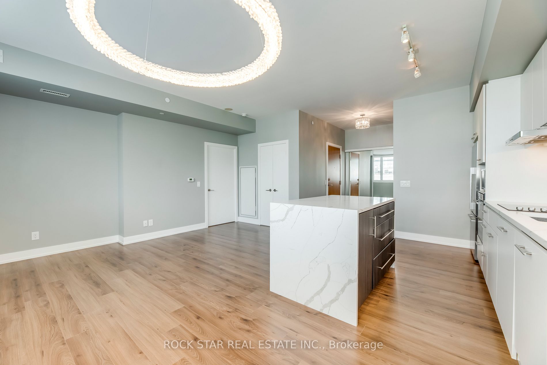 170 Chiltern Hill Rd, #208