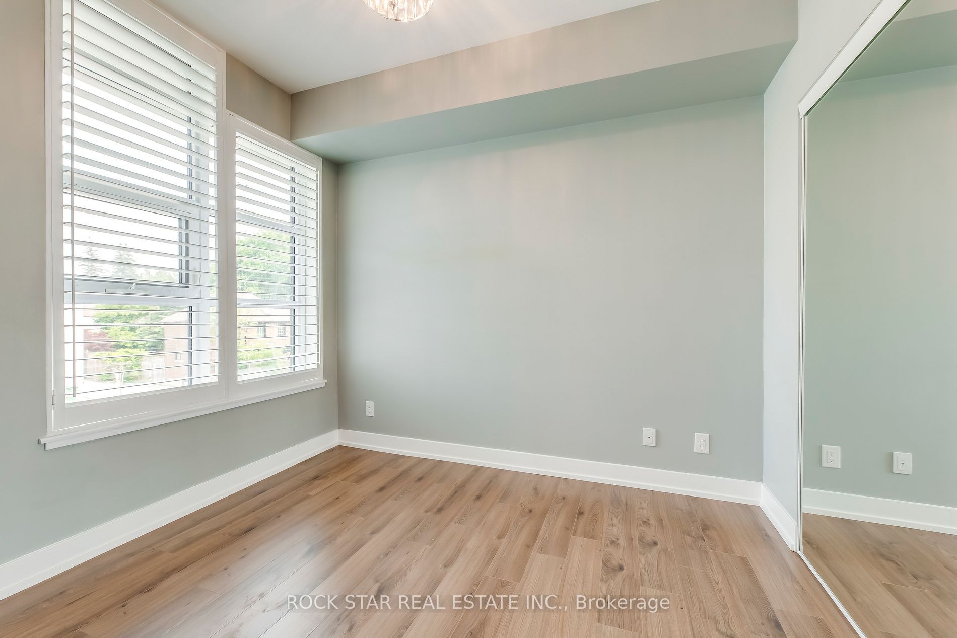 170 Chiltern Hill Rd, #208