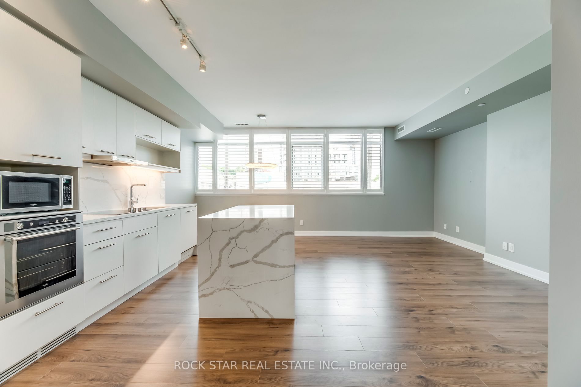 170 Chiltern Hill Rd, #208