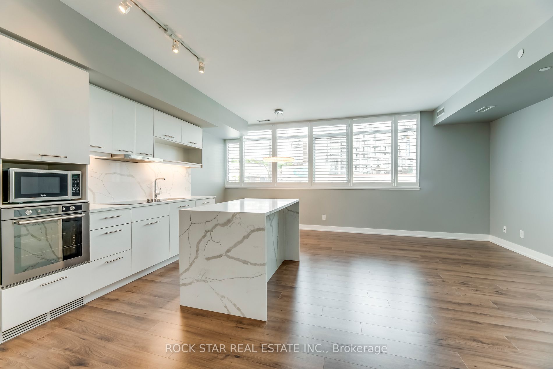 170 Chiltern Hill Rd, #208