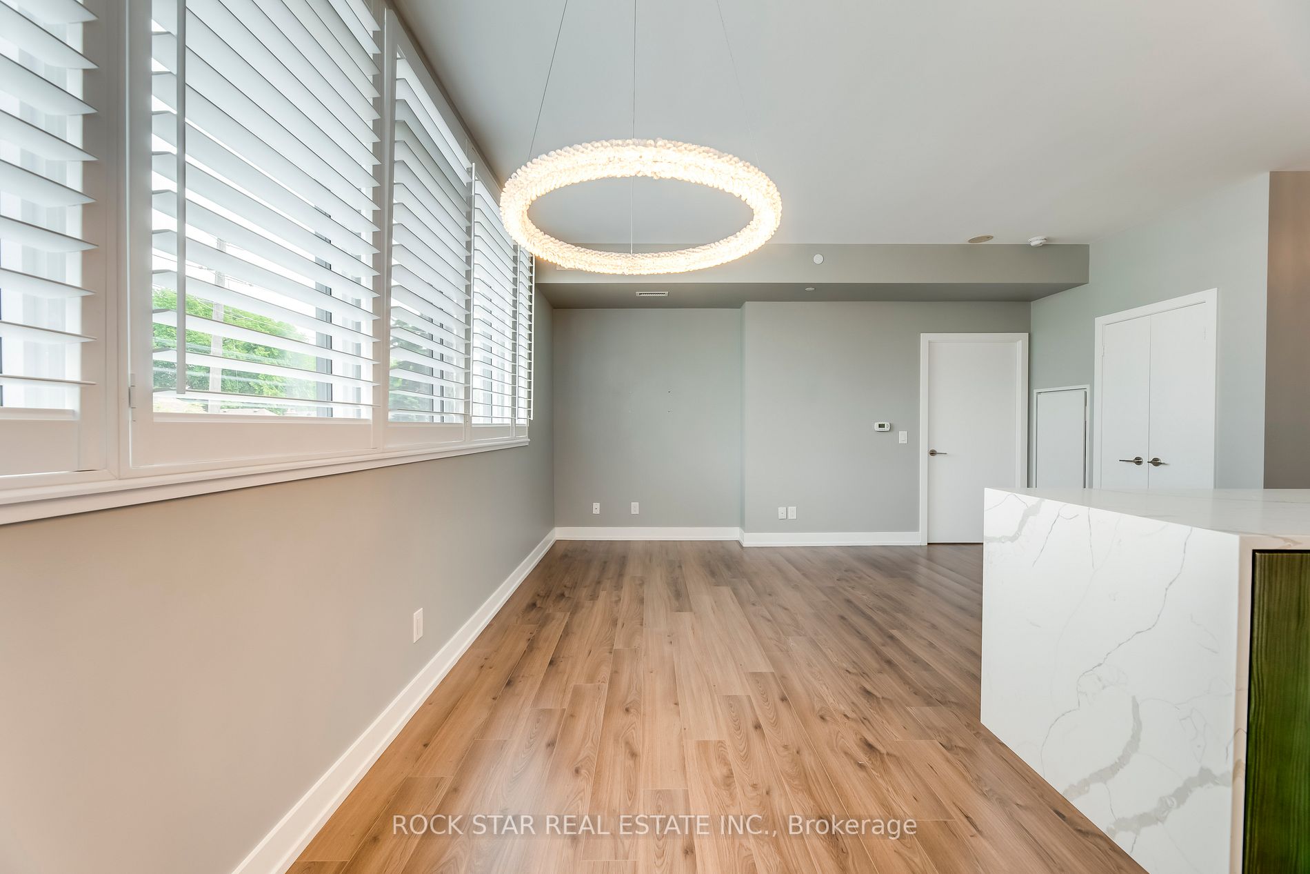 170 Chiltern Hill Rd, #208