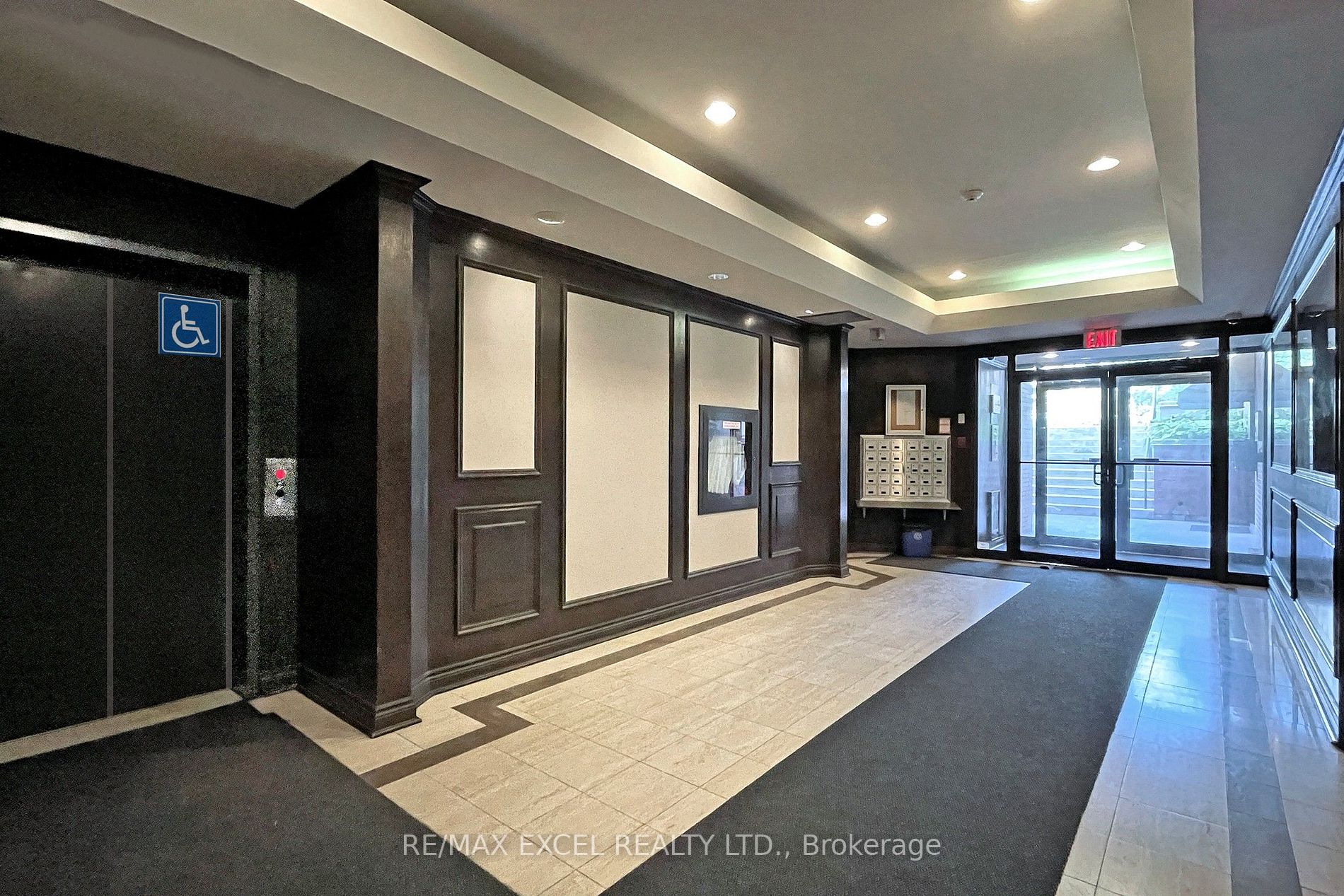 150 Beverley St, #1A