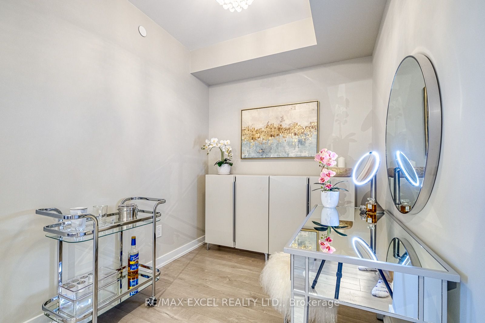 181 Huron St, #502