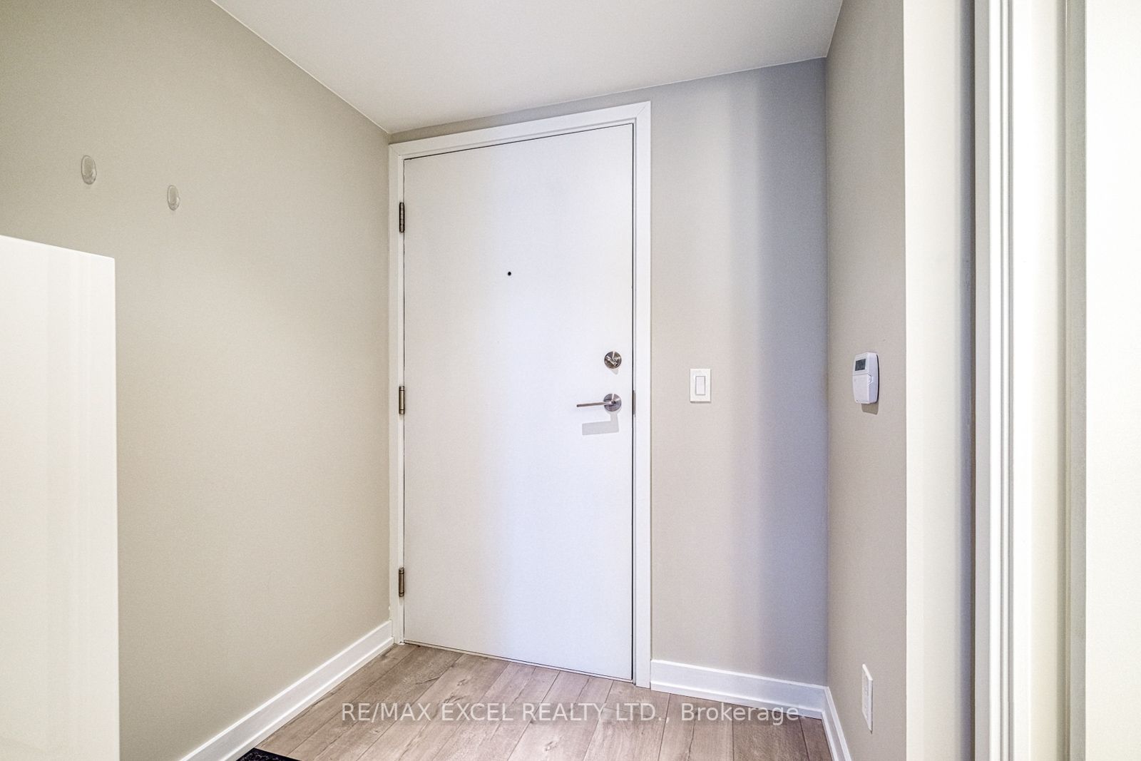 181 Huron St, #502