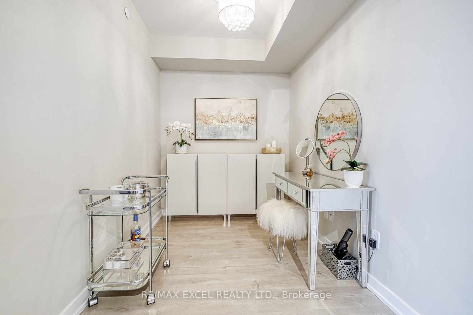 181 Huron St, #502